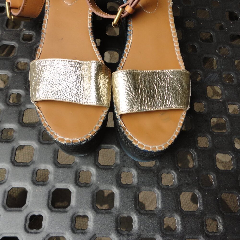 SEE BY CHLOE Women's Gold and Black Gladiator Chunky Heel Sandals Size 40 (9.5) - Picture 3 of 9